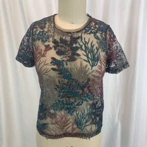Elegant Zara mesh blouse with embroidered plantlife